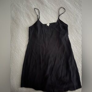 COPY - Wilfred (aritzia) black silk size medium dress